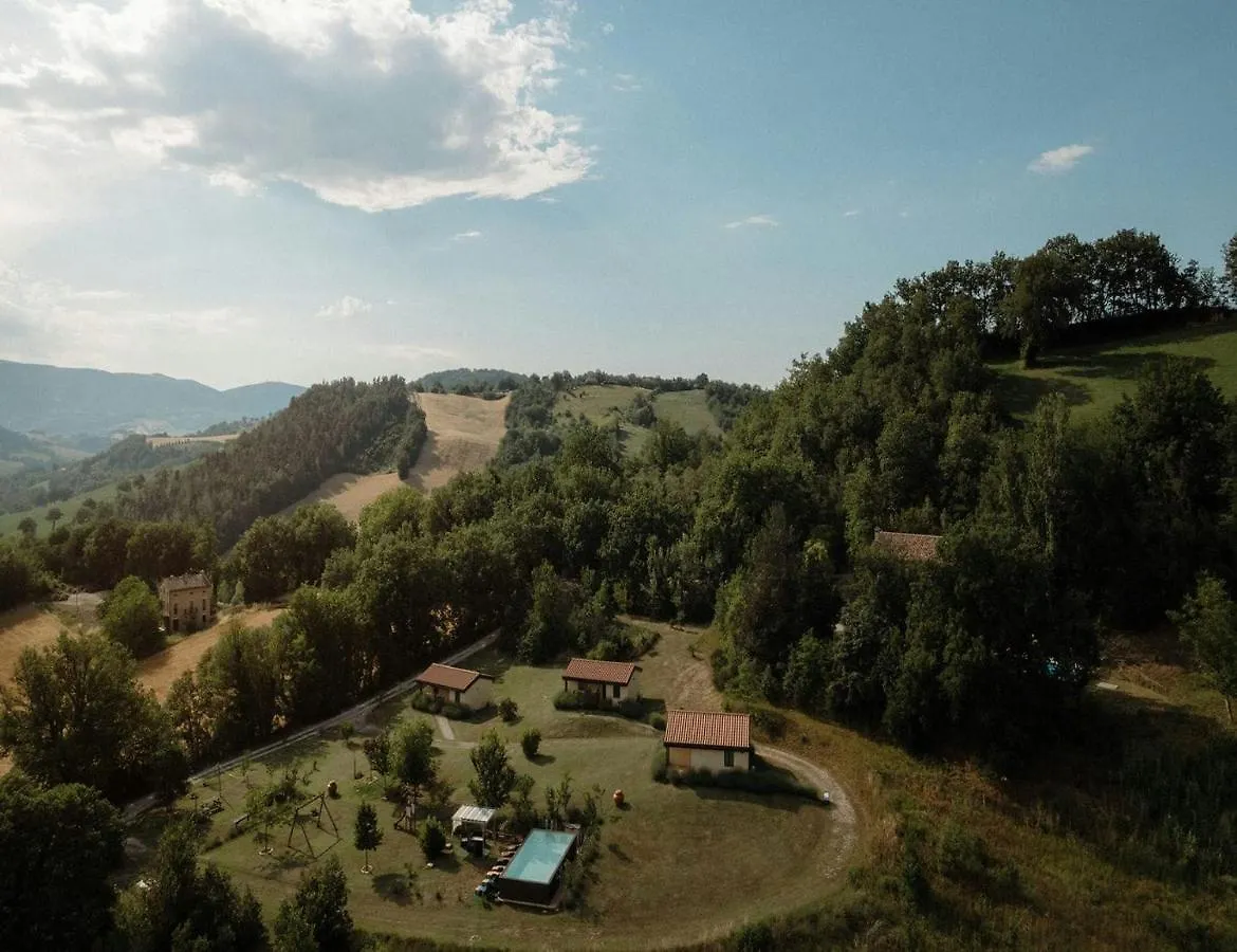 4 Country House nelle Marche per un Soggiorno Autentico